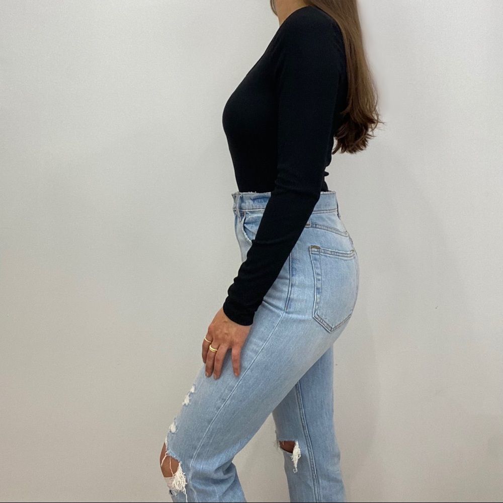 NWT Black One Sleeve Strapy Cut Out Bodysuit - Picture 4 of 8
